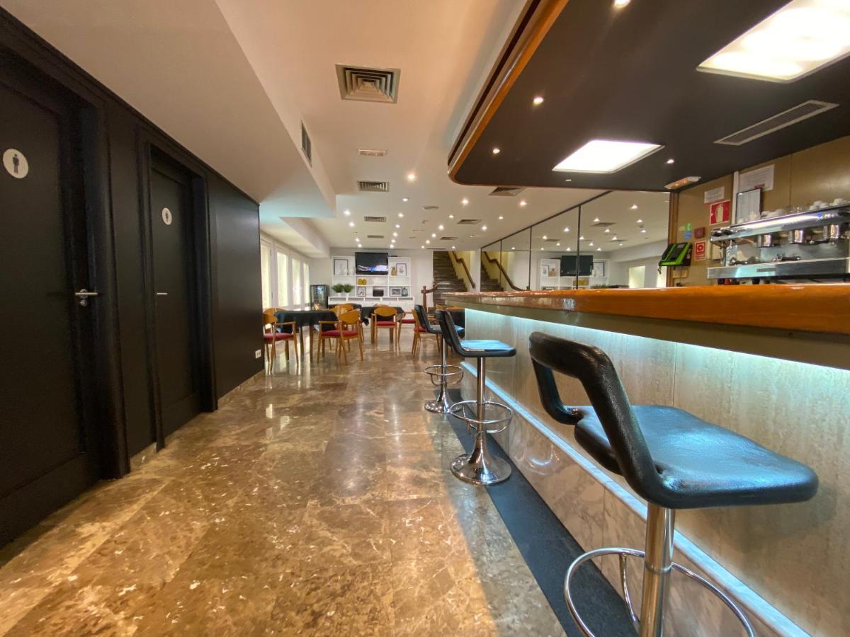 Hotel Leuka لقنت المظهر الخارجي الصورة