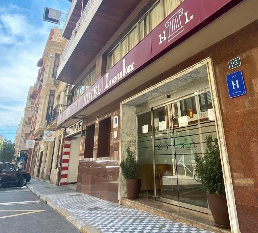 Hotel Leuka لقنت المظهر الخارجي الصورة