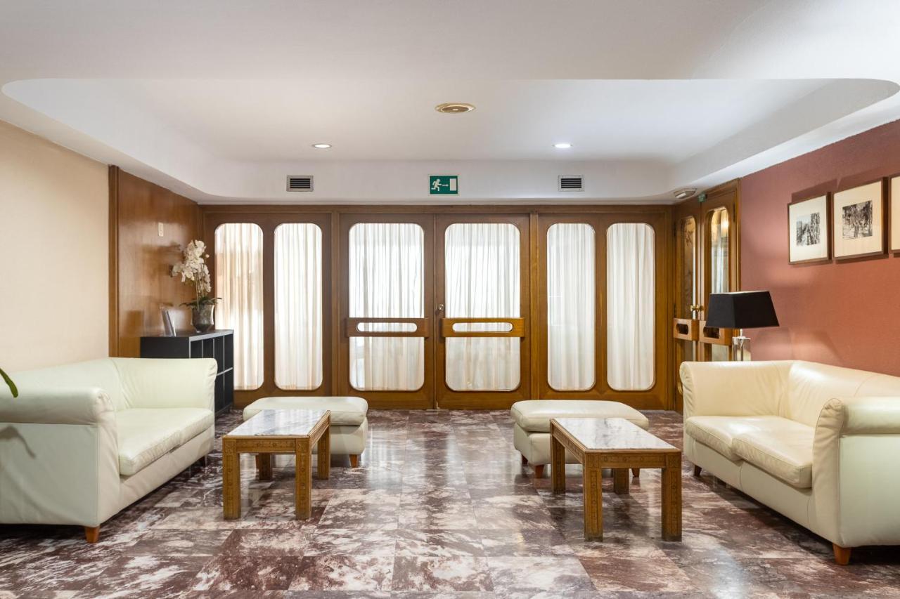 Hotel Leuka لقنت المظهر الخارجي الصورة