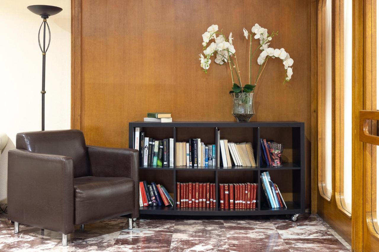 Hotel Leuka لقنت المظهر الخارجي الصورة