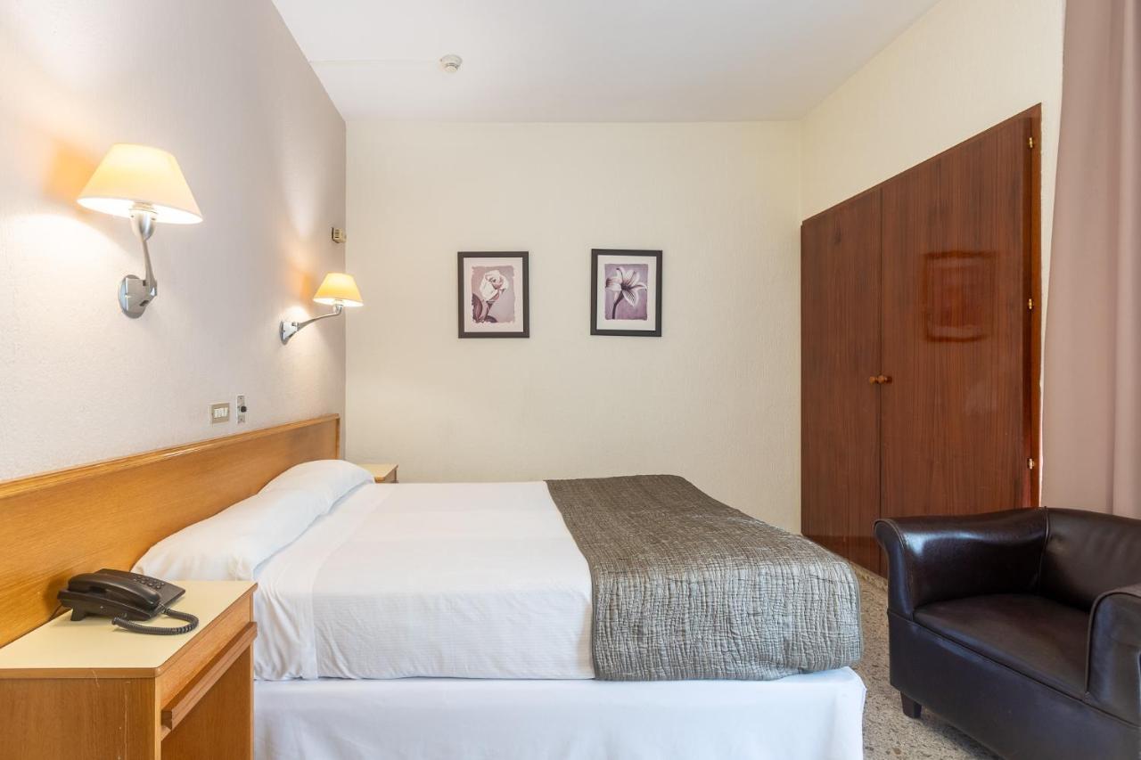 Hotel Leuka لقنت المظهر الخارجي الصورة