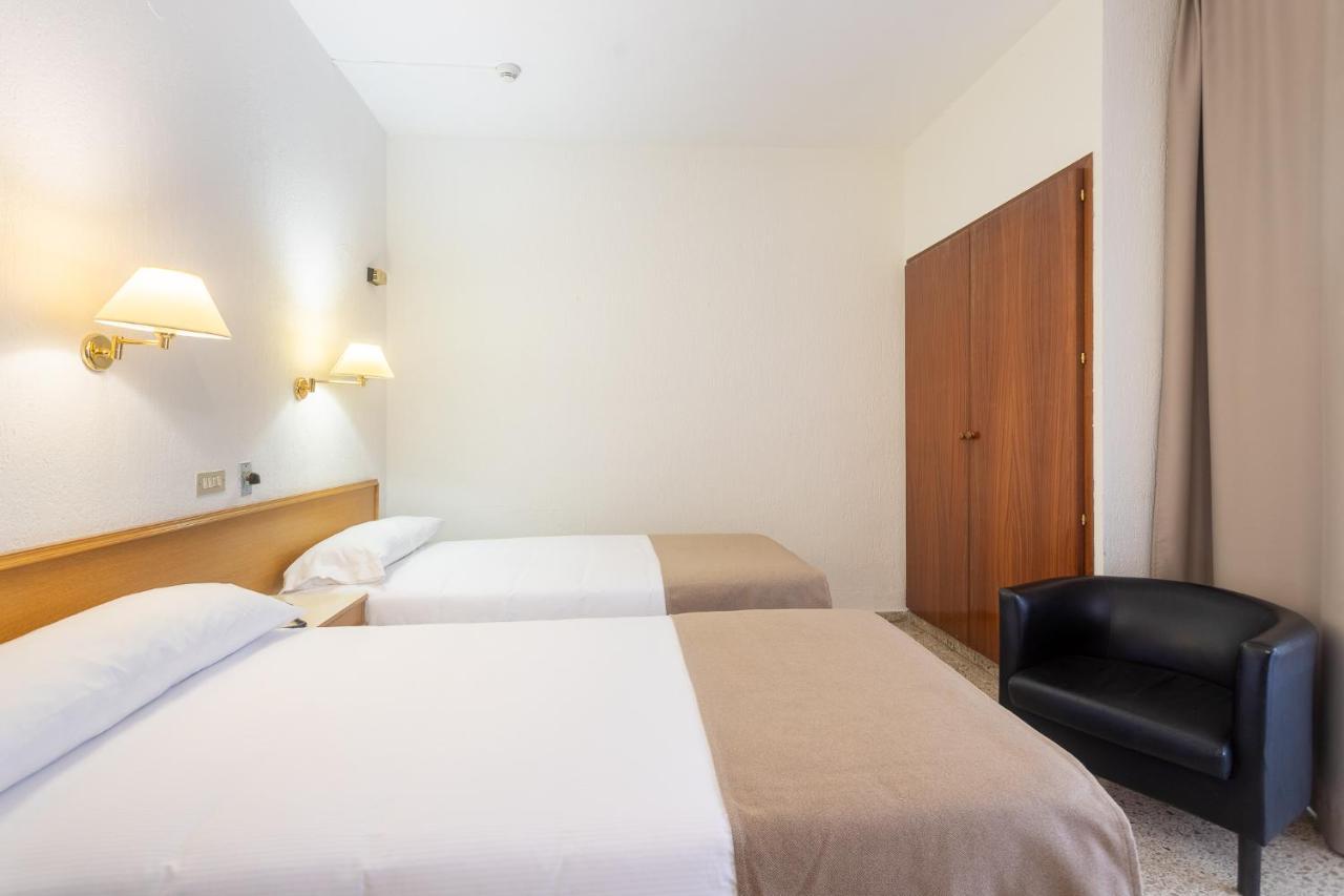 Hotel Leuka لقنت المظهر الخارجي الصورة